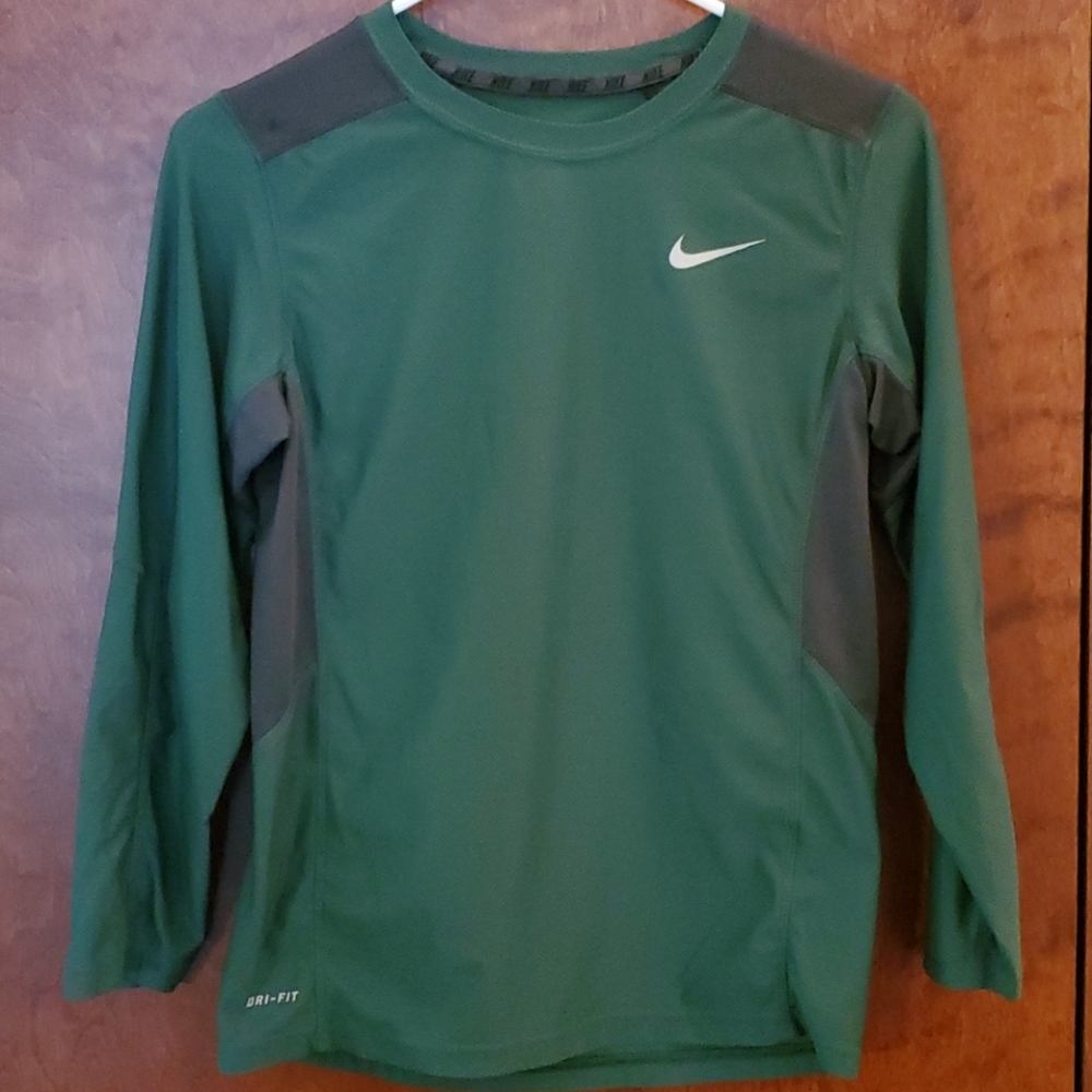 Green/Dark Gray Long-Sleeved Nike Dri-Fit Tee - M